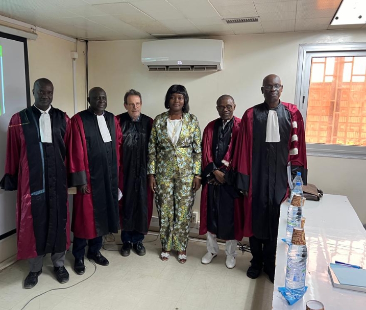 Soutenance de thèse à l’Université Cheikh Anta Diop de Dakar  :  Allonoumi Jodelle Conceptia Quenum accède au grade de docteur  ( Mention très honorable avec félicitations du jury )